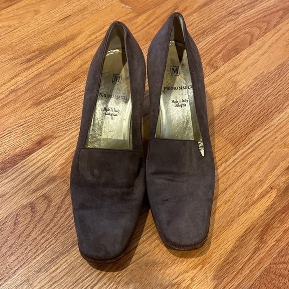 Bruno Magli Shoes - Bruno Magli brown suede pumps. Size 8